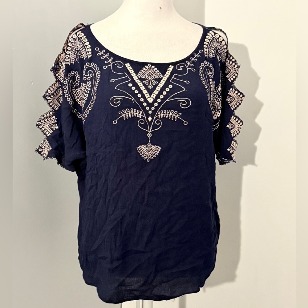 alp navy with tan color embroidered top with unique sleeves